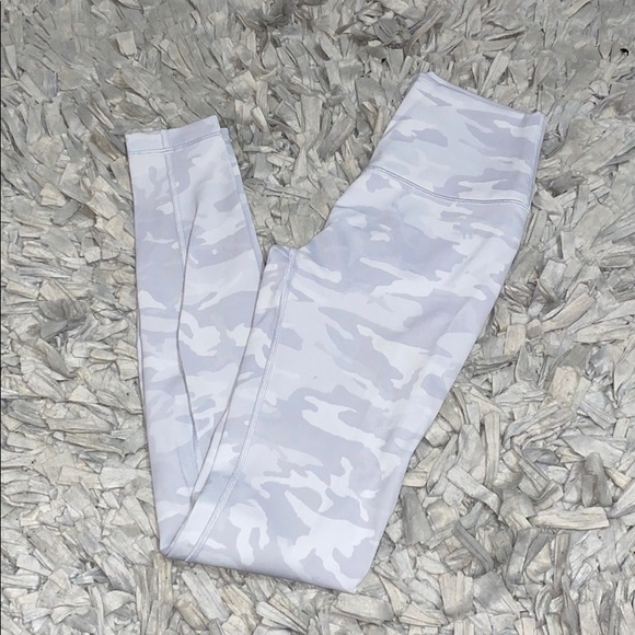 lululemon athletica Pants - Lululemon Wunder Under Camo leggings